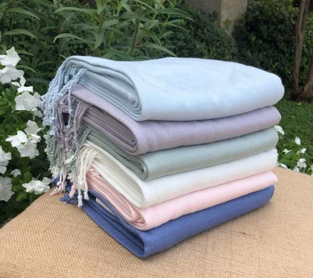 Best Hypoallergenic Natural Fiber Throws for Sensitive Skin 3 Best Hypoallergenic Natural Fiber Throws for Sensitive Skin