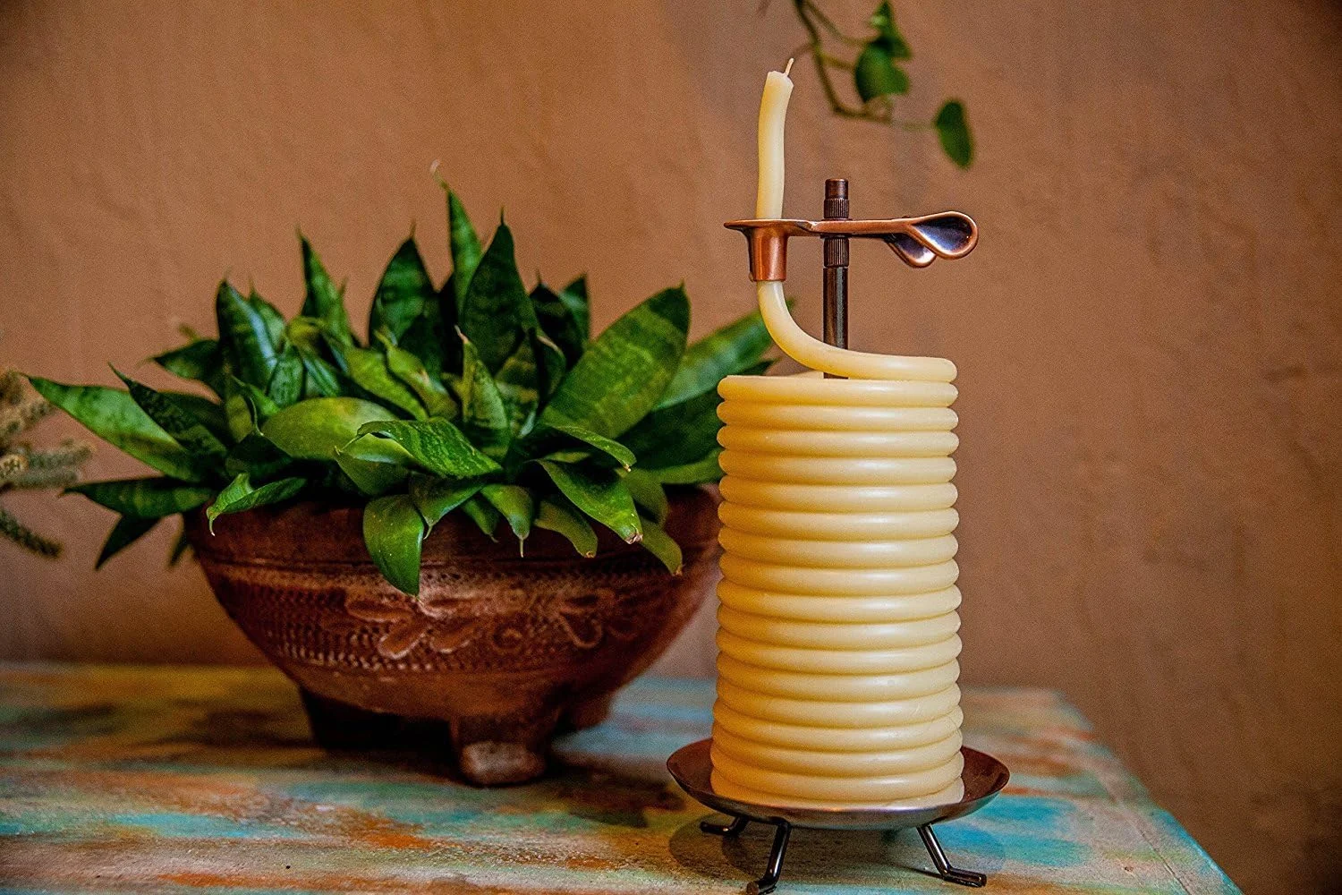 Beeswax vs. Soy Candles: Which Natural Option is Right for You? 2 Beeswax vs. Soy Candles: Which Natural Option is Right for You?