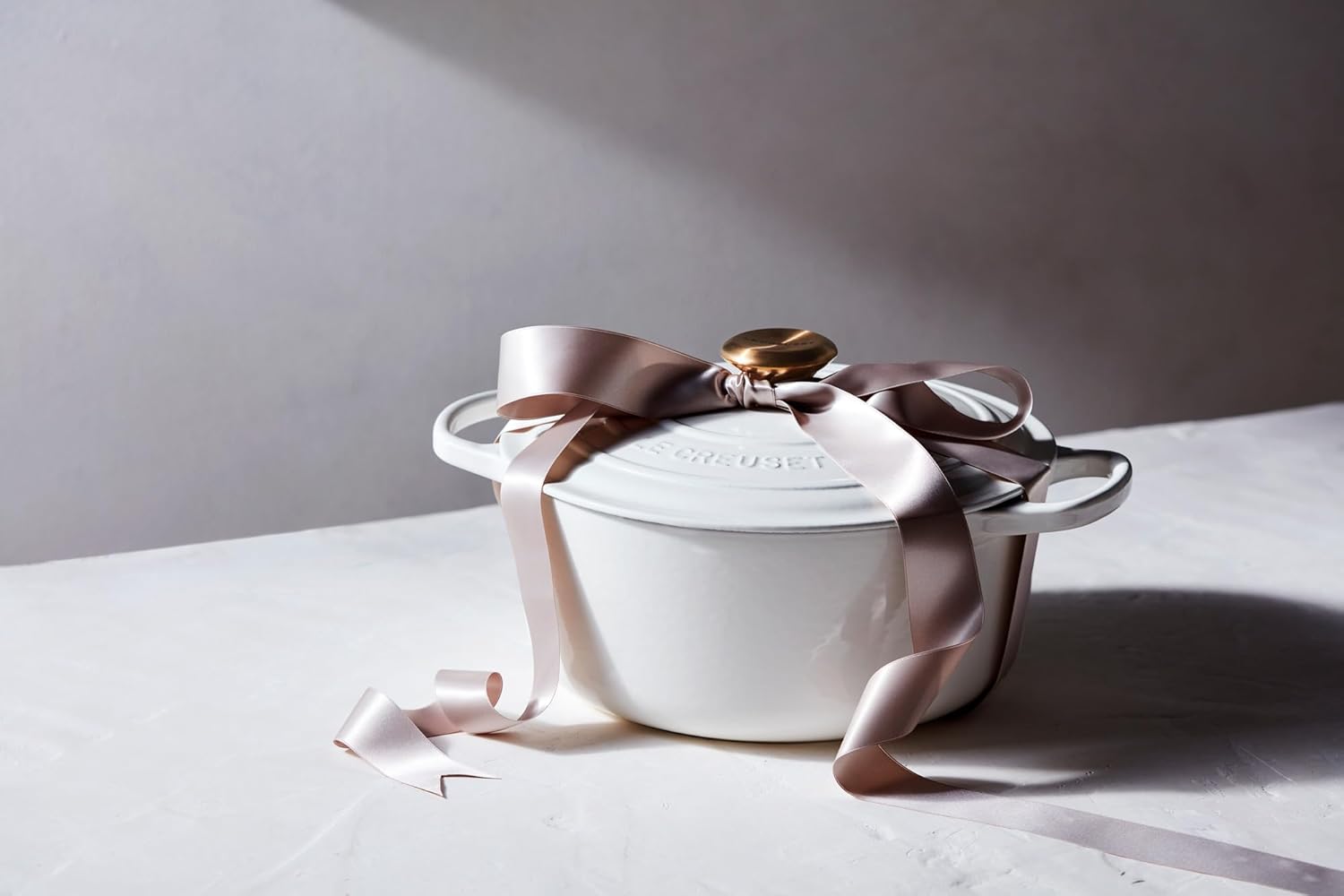 Lodge vs Le Creuset Dutch Ovens: The Complete Comparison Guide 7 Lodge vs Le Creuset Dutch Ovens: The Complete Comparison Guide