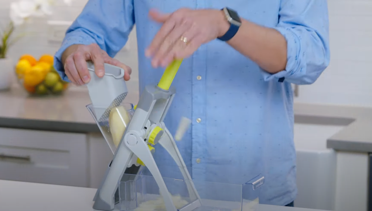 The Best Safest Mandoline Slicer For People Who Still Want Their Fingers 4 The Best Safest Mandoline Slicer For People Who Still Want Their Fingers