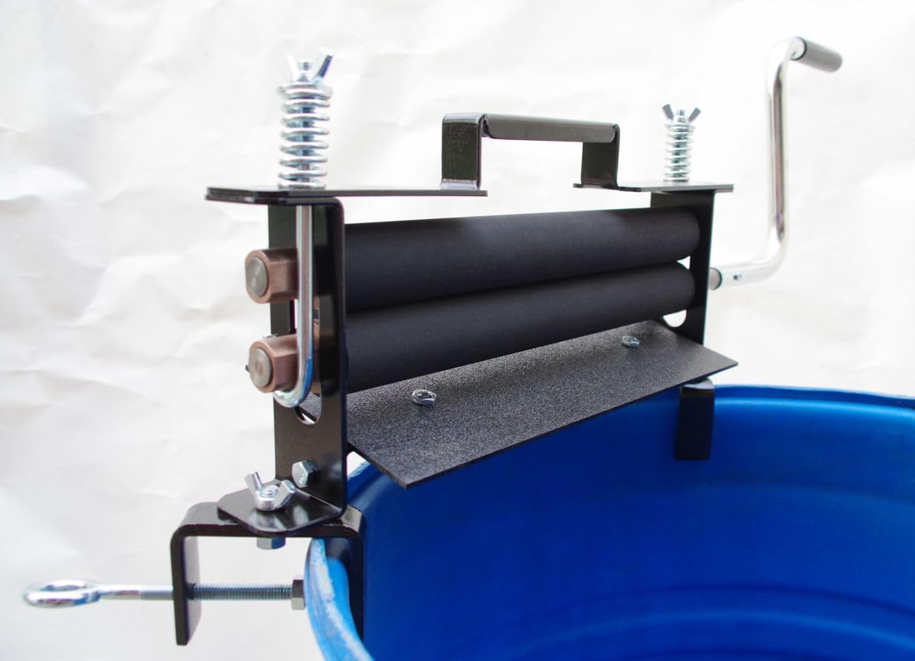 4 Best Manual Clothes Wringer : Who Else Wants Clothes That Feel Fresher and Last 3x Longer Without Modern Dryer Damage? 4 4 Best Manual Clothes Wringer : Who Else Wants Clothes That Feel Fresher and Last 3x Longer Without Modern Dryer Damage?